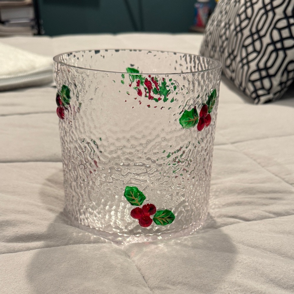 Textured Glass with Holly Design